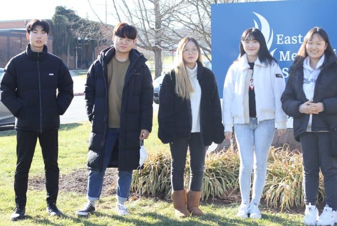 New students from South Korea join the EMS community in January 2021